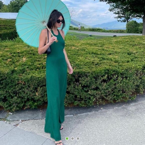 REFORMATION GREEN DRESS - SIZE XS - Picture 2 of 3